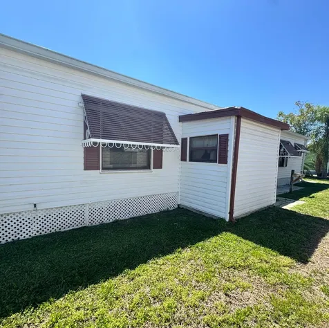 37 San Roberto Fort Pierce FL 34951