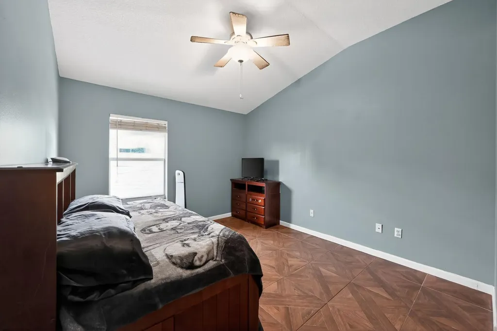 5785 NW Dublin Drive Port St Lucie FL 34986