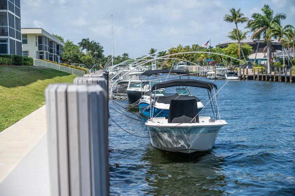 3180 NE 48th Court Lighthouse Point FL 33064