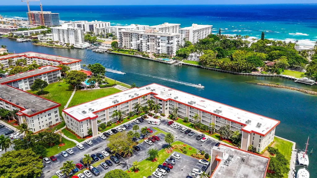 3180 NE 48th Court Lighthouse Point FL 33064