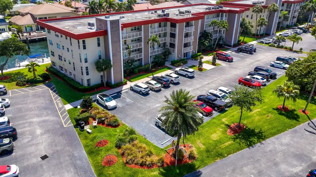 3180 NE 48th Court Lighthouse Point FL 33064
