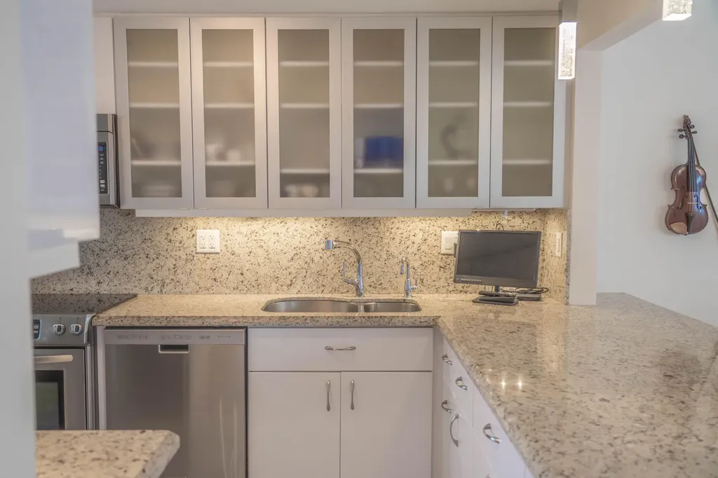3180 NE 48th Court Lighthouse Point FL 33064