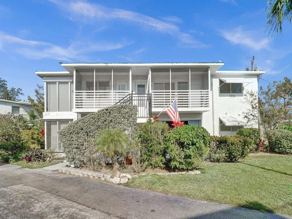 1115 SE 14th Place Fort Lauderdale FL 33316