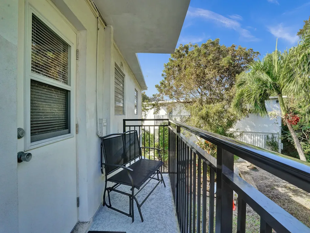 1115 SE 14th Place Fort Lauderdale FL 33316