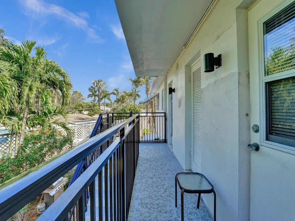 1115 SE 14th Place Fort Lauderdale FL 33316