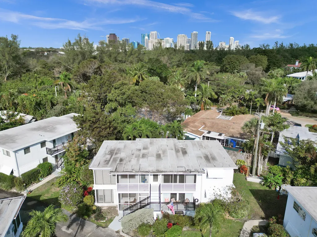 1115 SE 14th Place Fort Lauderdale FL 33316