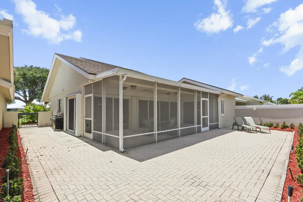 327 Ridge Road Jupiter FL 33477