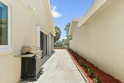 327 Ridge Road Jupiter FL 33477