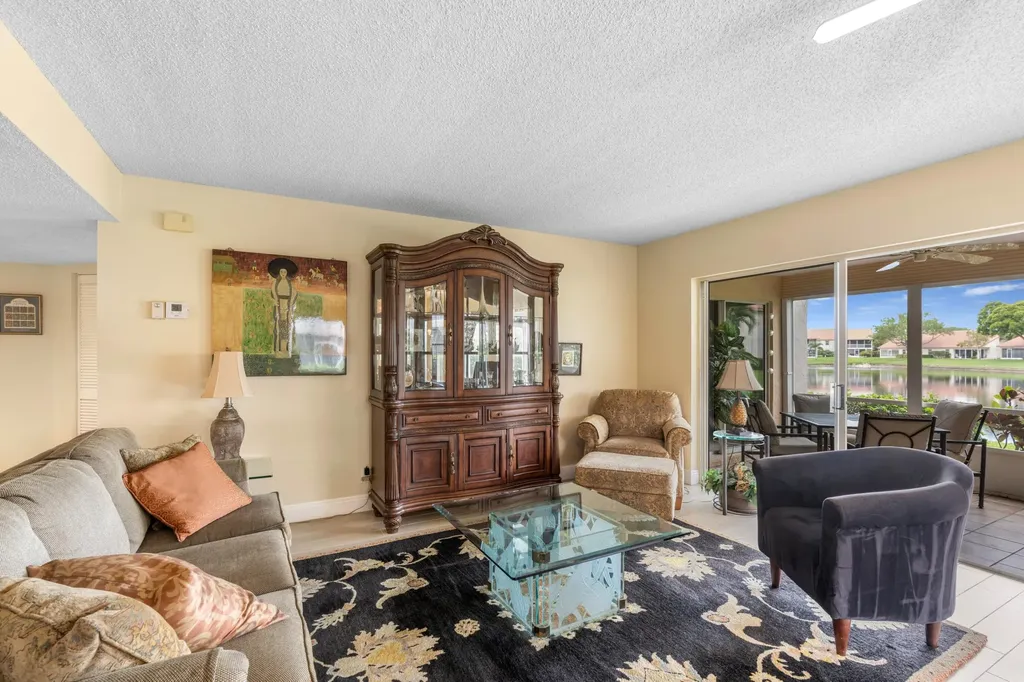 14407 Via Royale Delray Beach FL 33446