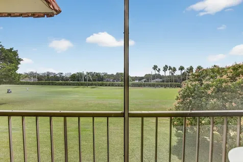 9820 S Hollybrook Lake Drive Pembroke Pines FL 33025