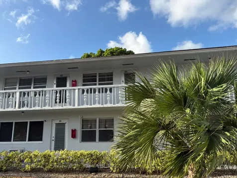 64 Sussex C West Palm Beach FL 33417