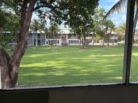 64 Sussex C West Palm Beach FL 33417