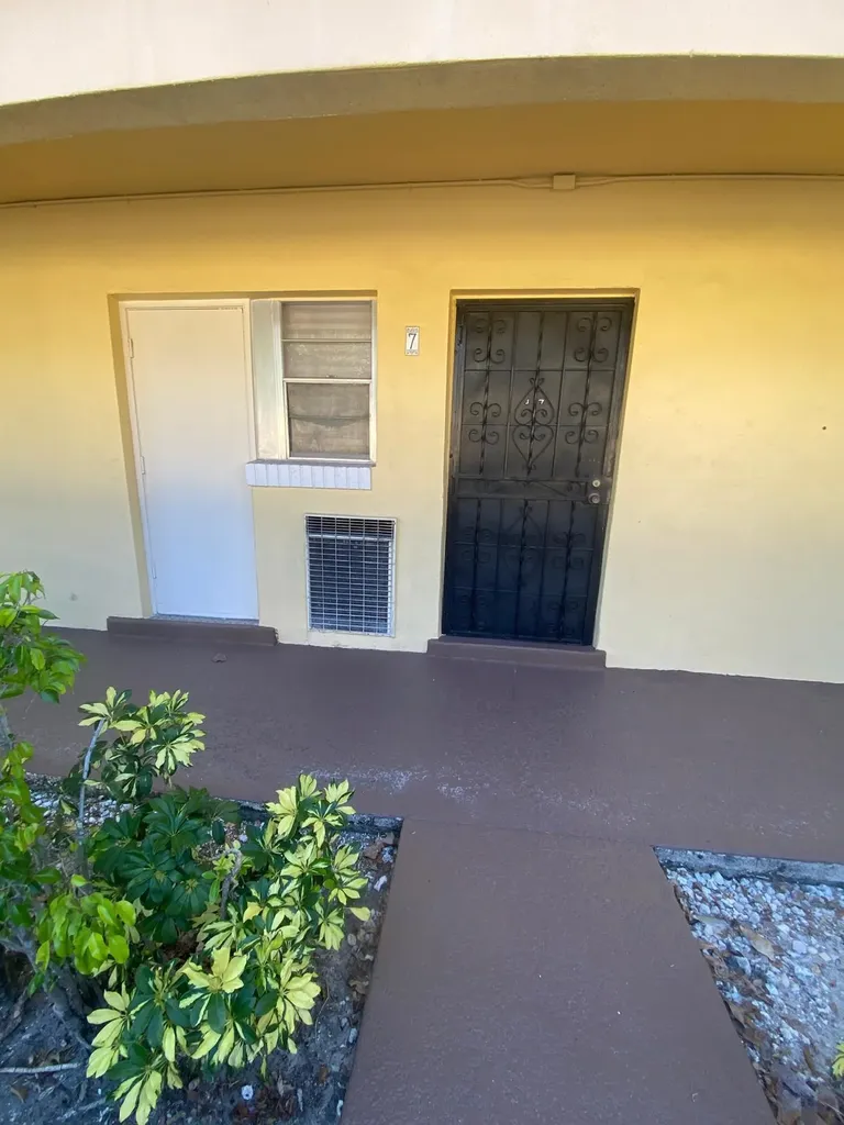 20200 NE 27th Court Aventura FL 33180