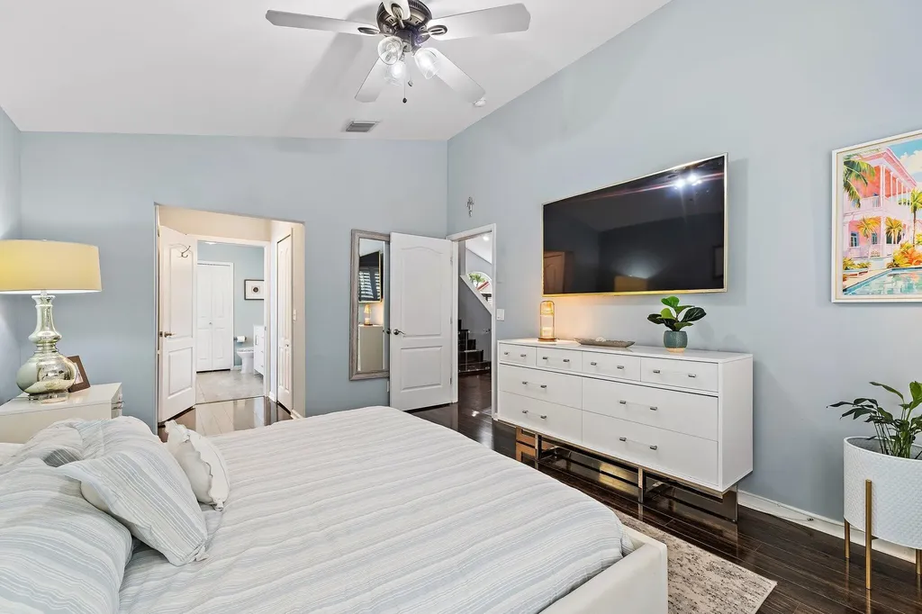 463 Woodview Circle Palm Beach Gardens FL 33418