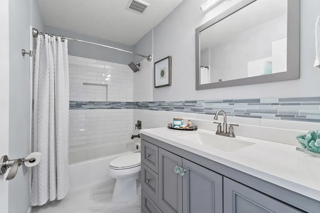 463 Woodview Circle Palm Beach Gardens FL 33418