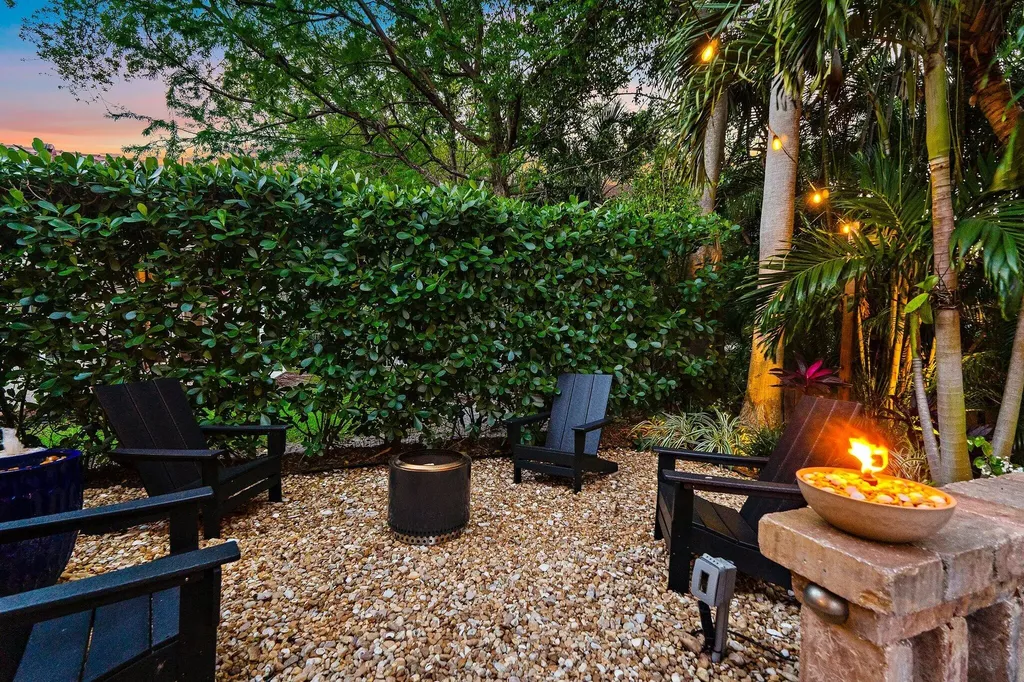463 Woodview Circle Palm Beach Gardens FL 33418