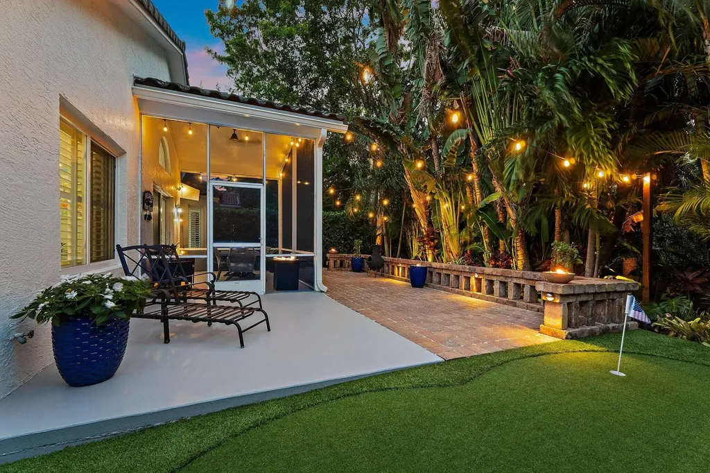 463 Woodview Circle Palm Beach Gardens FL 33418