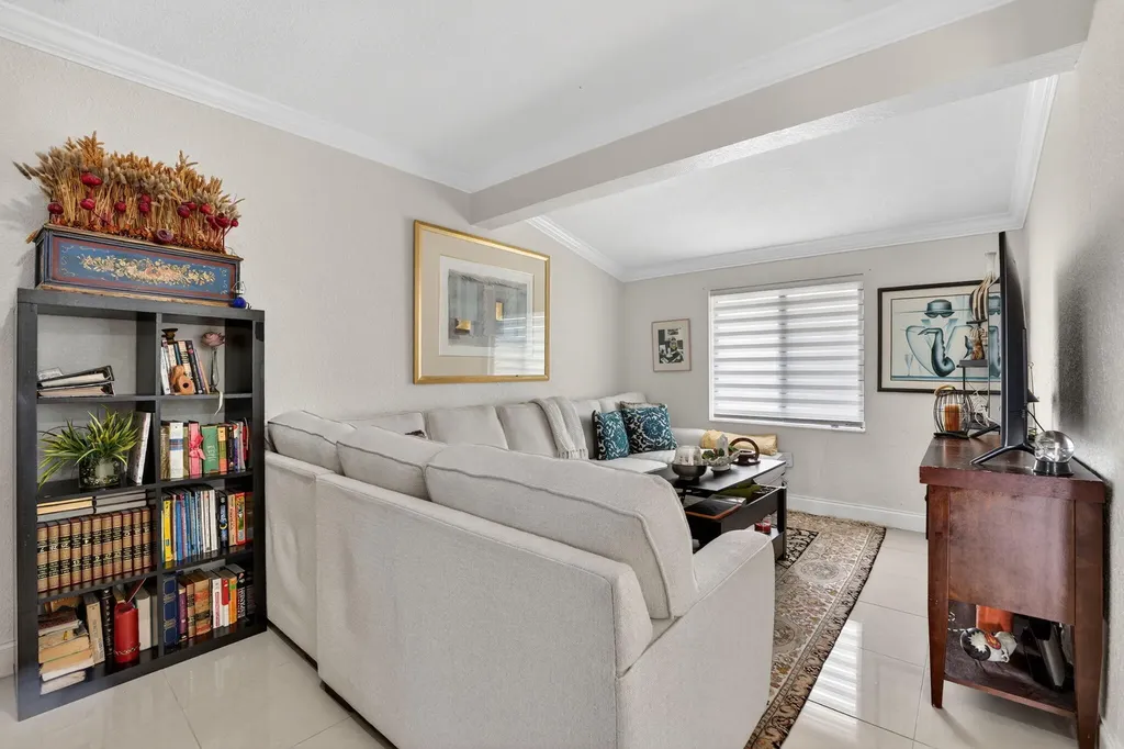 5051 NE 6th Avenue Deerfield Beach FL 33064