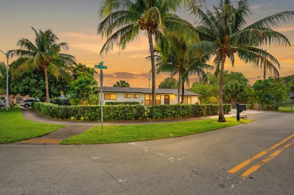 5051 NE 6th Avenue Deerfield Beach FL 33064