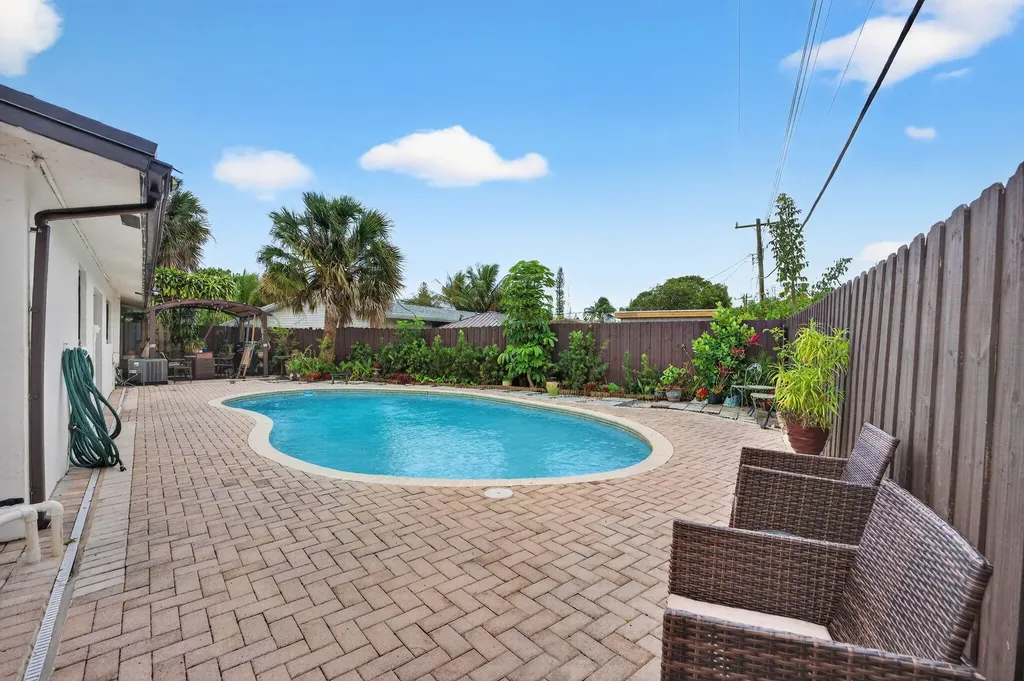 5051 NE 6th Avenue Deerfield Beach FL 33064