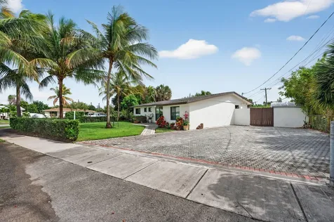5051 NE 6th Avenue Deerfield Beach FL 33064