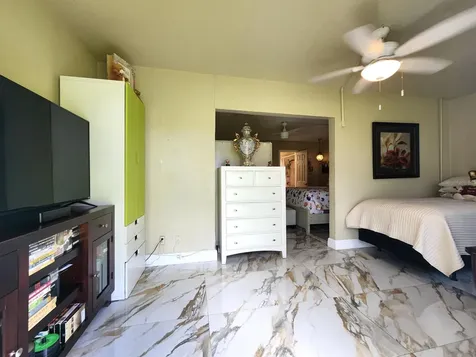 1012 Ellesmere A Deerfield Beach FL 33442