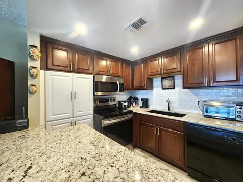 1012 Ellesmere A Deerfield Beach FL 33442