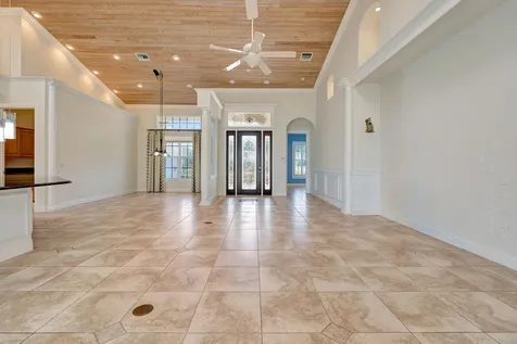 8431 SE Duncan Street Hobe Sound FL 33455