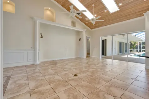 8431 SE Duncan Street Hobe Sound FL 33455