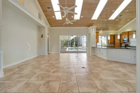 8431 SE Duncan Street Hobe Sound FL 33455
