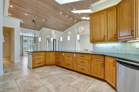 8431 SE Duncan Street Hobe Sound FL 33455