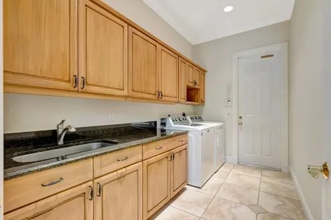 8431 SE Duncan Street Hobe Sound FL 33455