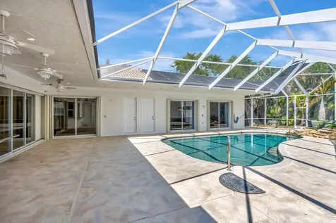 8431 SE Duncan Street Hobe Sound FL 33455