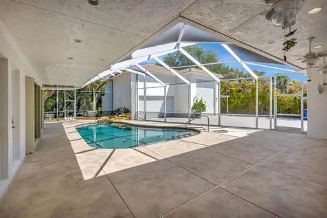 8431 SE Duncan Street Hobe Sound FL 33455