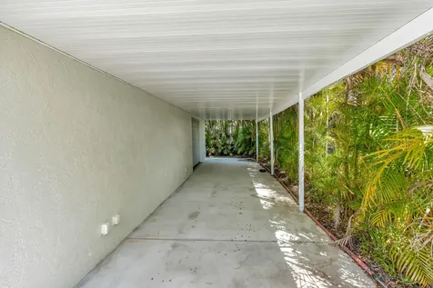 8431 SE Duncan Street Hobe Sound FL 33455