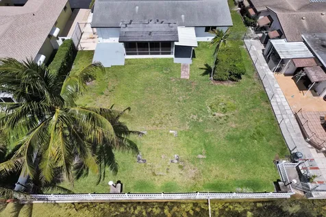 9366 NW 23rd Street Pembroke Pines FL 33024