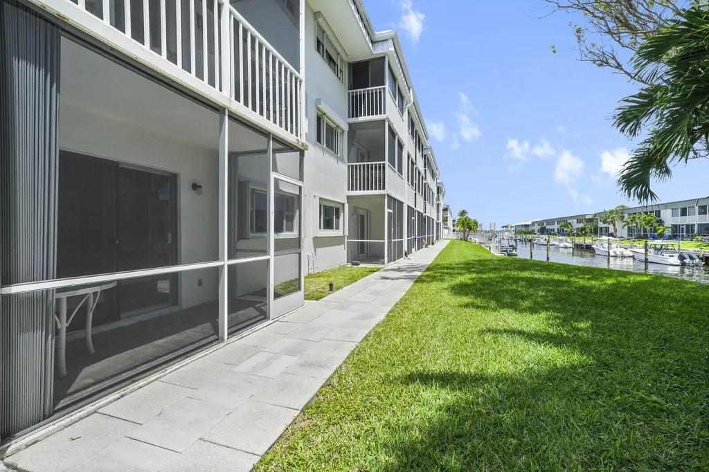 130 Doolen Court North Palm Beach FL 33408