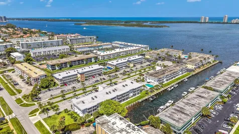 130 Doolen Court North Palm Beach FL 33408