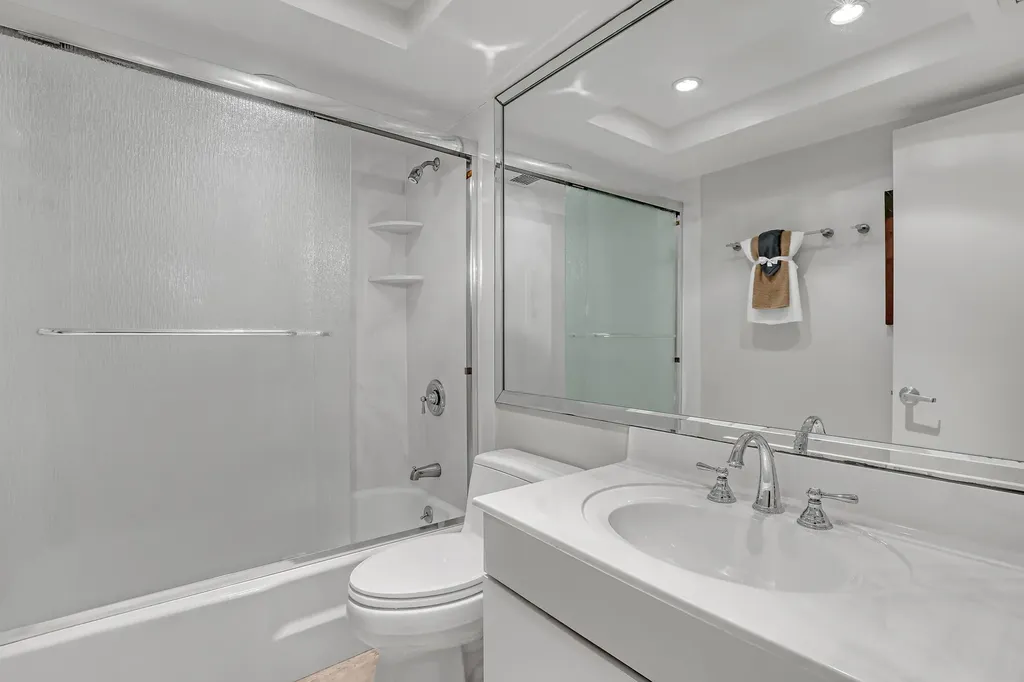 125 S Ocean Avenue Palm Beach Shores FL 33404