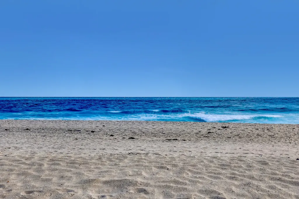 125 S Ocean Avenue Palm Beach Shores FL 33404