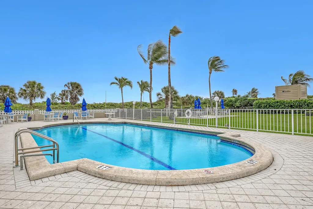 125 S Ocean Avenue Palm Beach Shores FL 33404
