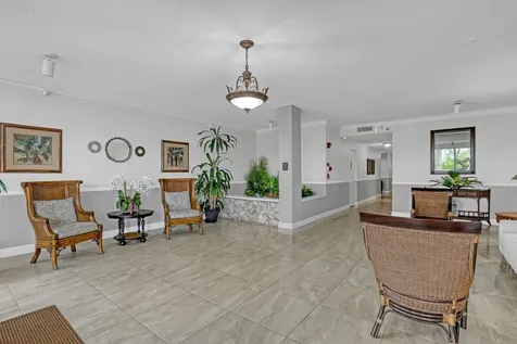 125 S Ocean Avenue Palm Beach Shores FL 33404