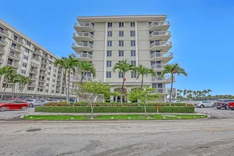125 S Ocean Avenue Palm Beach Shores FL 33404