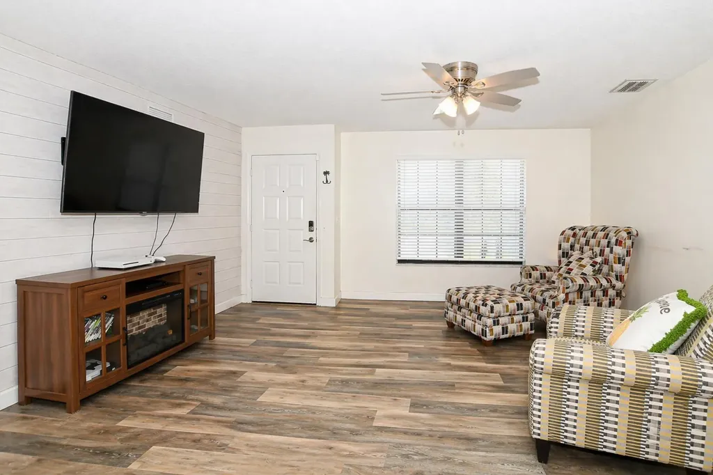 764 SE Evergreen Terrace Port St Lucie FL 34983
