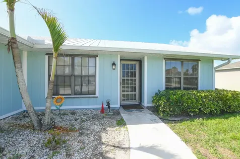 764 SE Evergreen Terrace Port St Lucie FL 34983