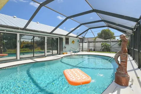 764 SE Evergreen Terrace Port St Lucie FL 34983
