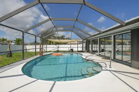 764 SE Evergreen Terrace Port St Lucie FL 34983