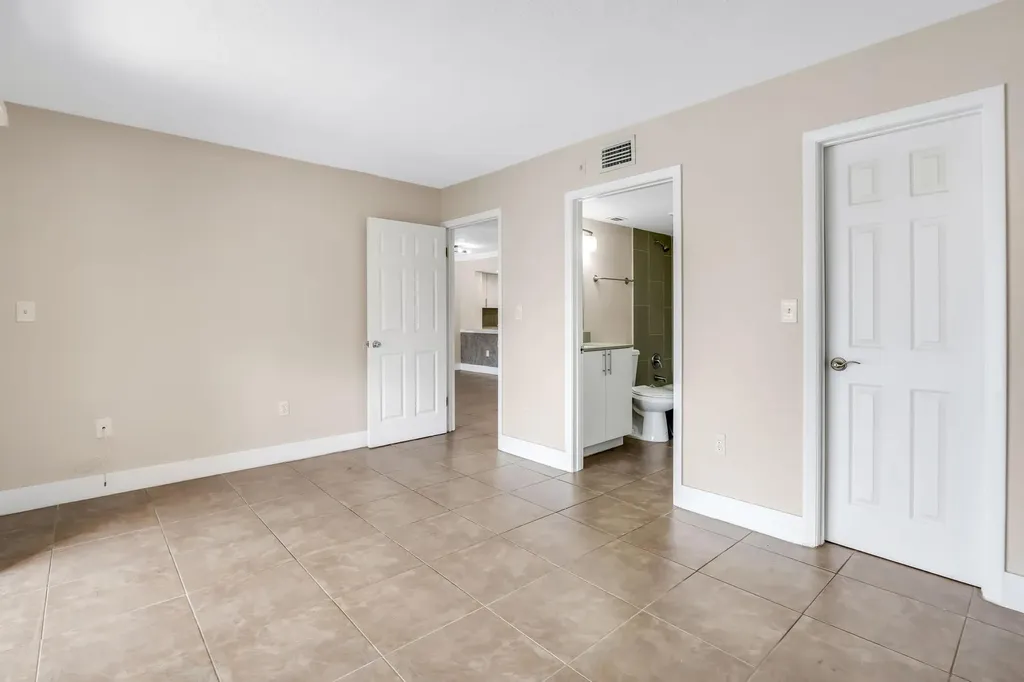 5200 NW 31st Avenue Fort Lauderdale FL 33309