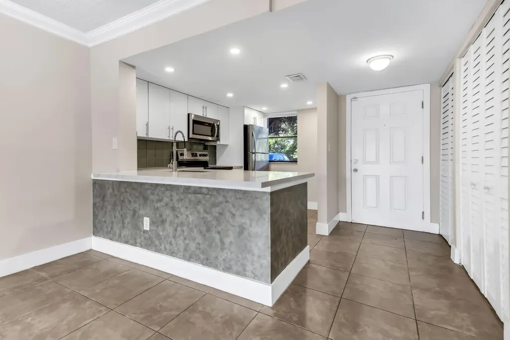 5200 NW 31st Avenue Fort Lauderdale FL 33309