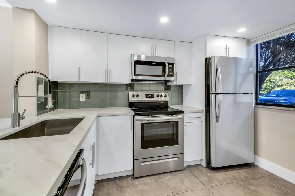 5200 NW 31st Avenue Fort Lauderdale FL 33309